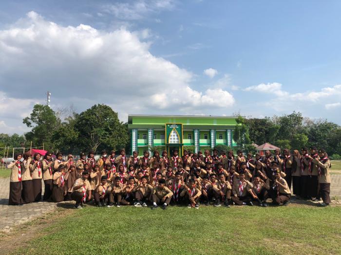 Penerimaan Tamu Ambala  Kemas Tabro - Putri Ayu Pramuka MAN 2 Muaro Jambi berjalan dengan lancar