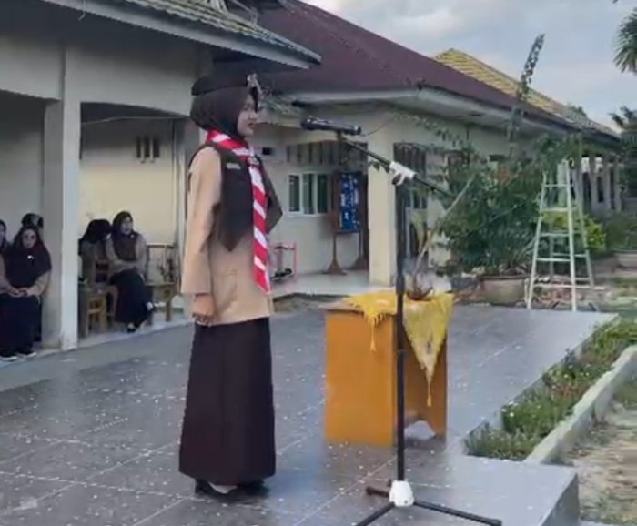 Tradisi Adat Warnai Pra Pembukaan Penerimaan Tamu Ambalan Kemas Tabro–Putri Ayu MAN 2 Muaro Jambi Tradisi Adat Warnai Pra Pembukaan Penerimaan Tamu Ambalan Kemas Tabro–Putri Ayu MAN 2 Muaro Jambi