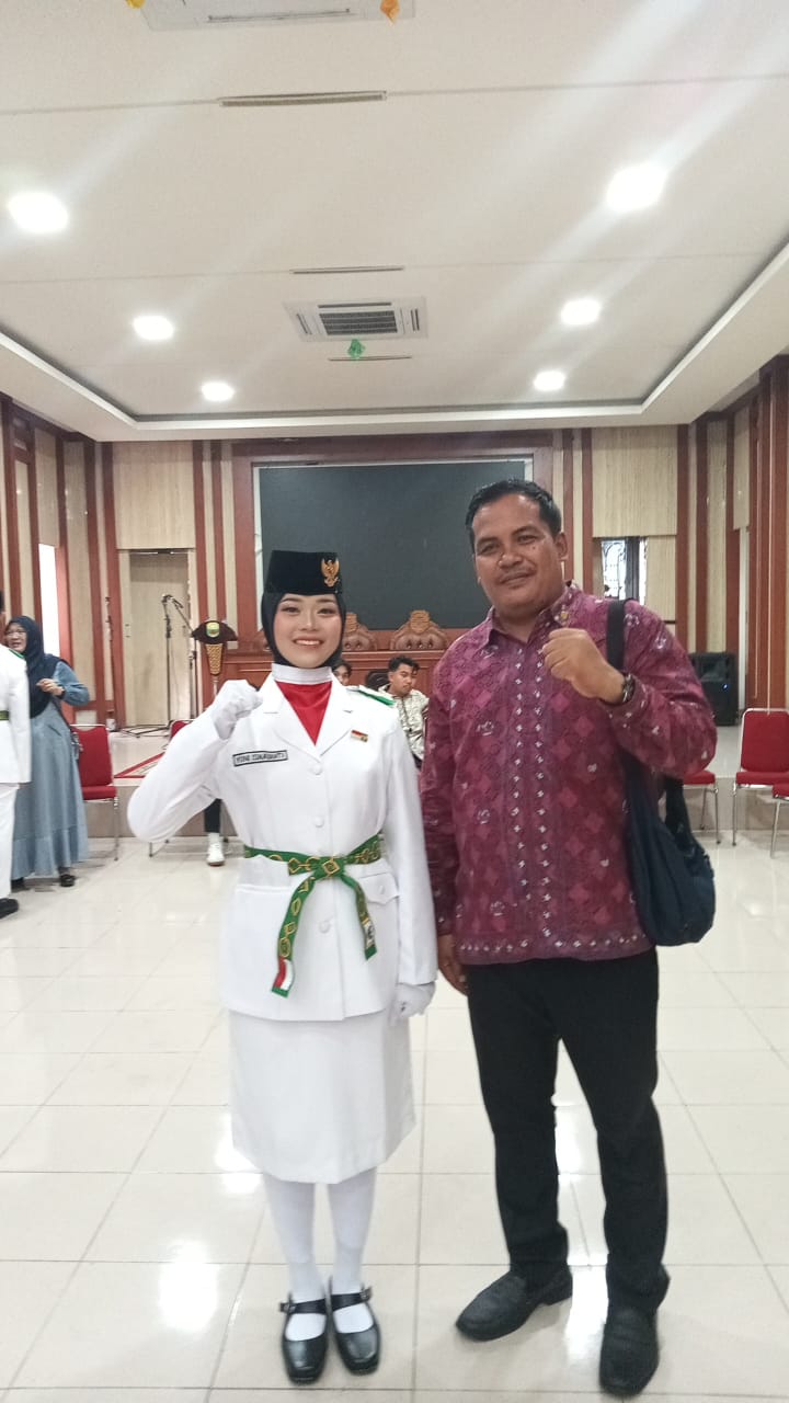 Anggota Paskibraka Utusan MAN 2 Muaro Jambi Resmi Di Kukuhkan Oleh Bupati Muaro Jambi Anggota Paskibraka Utusan MAN 2 Muaro Jambi Resmi Di Kukuhkan Oleh Bupati Muaro Jambi