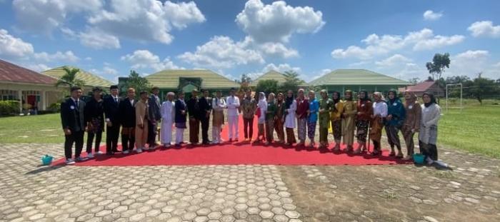 Meriah..., Peringatan Bulan Bahasa & Sumpah Pemuda di MAN 2 Muaro Jambi Berjalan dengan Lancar