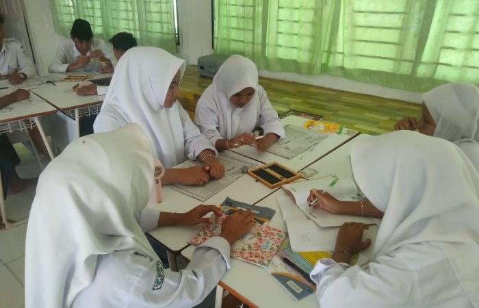 Praktikum Fisika Dorong Minat Belajar Siswa MAN 2 Muaro Jambi