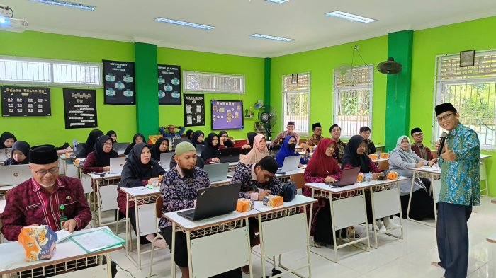 MAN 2 Muaro Jambi Adakan Workshop Penyusunan Perangkat Pembelajaran Kurikulum Berbasis Cinta