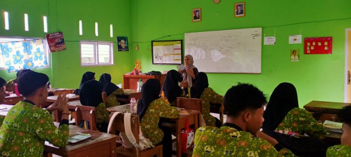 Fakultas Dakwah UIN STS Jambi Gelar Sosialisasi Penerimaan Mahasiswa Baru di MAN 2 Muaro Jambi