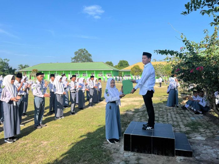 Erina Sabila Raih Juara Olimpiade Matematika Muaro Jambi