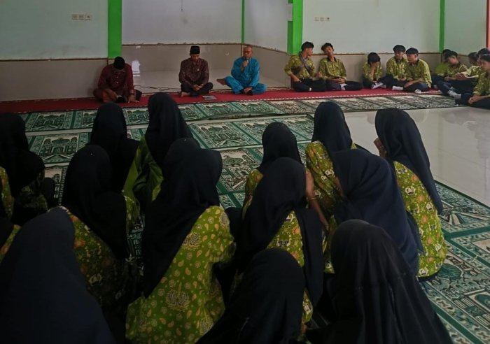 MAN 2 Muaro Jambi Sosialisasikan SPAN-UMPTKIN ke Siswa Kelas XII MAN 2 Muaro Jambi Sosialisasikan SPAN-UMPTKIN ke Siswa Kelas XII