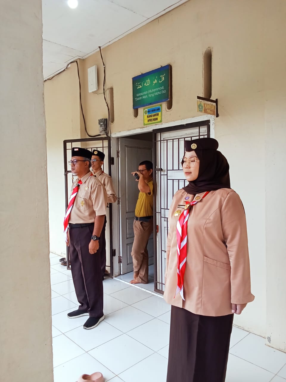 Penerima Tamu Ambalan gerakan Pramuka MAN 2 Muaro Jambi resmi di buka Penerima Tamu Ambalan gerakan Pramuka MAN 2 Muaro Jambi resmi di buka