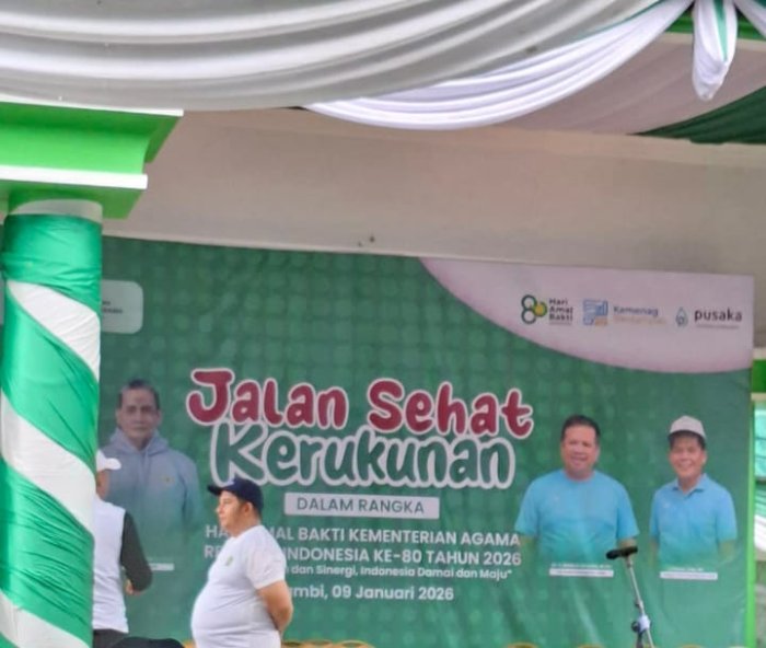 Kepala MAN 2 Muaro Jambi Ikuti Jalan Sehat HAB ke-80 Kepala MAN 2 Muaro Jambi Ikuti Jalan Sehat HAB ke-80