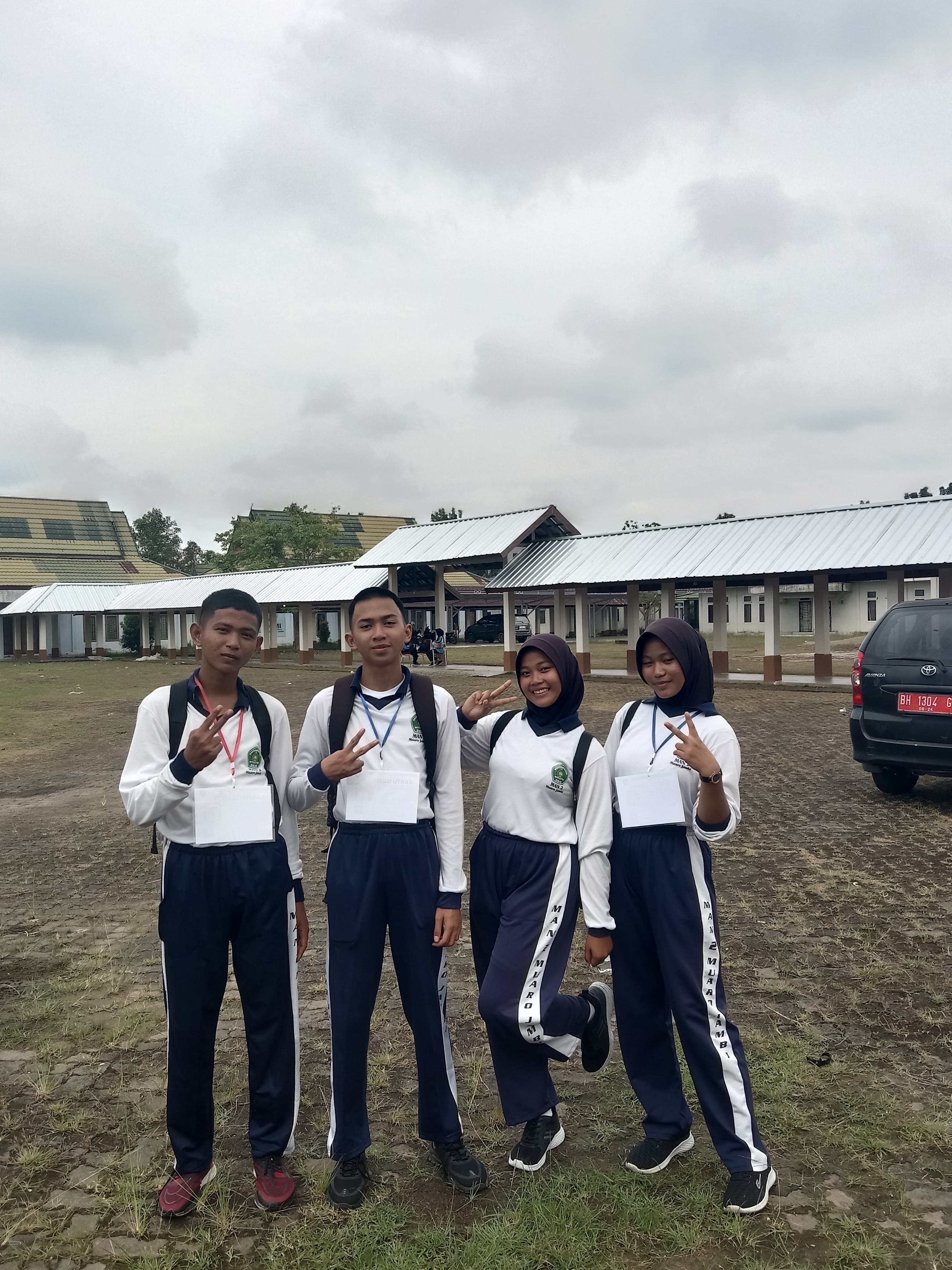 Kepala MAN 2 Muaro Jambi Lepas Peserta Seleksi Paskibraka Kabupaten Muaro Jambi Kepala MAN 2 Muaro Jambi Lepas Peserta Seleksi Paskibraka Kabupaten Muaro Jambi