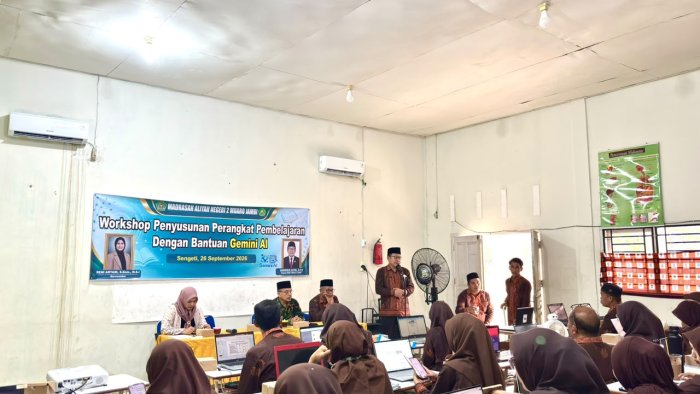 Workshop Penyususnan Perangkat Ajar Berbasis Gemini AI Di MAN 2 Muaro Jambi Workshop Penyususnan Perangkat Ajar Berbasis Gemini AI Di MAN 2 Muaro Jambi