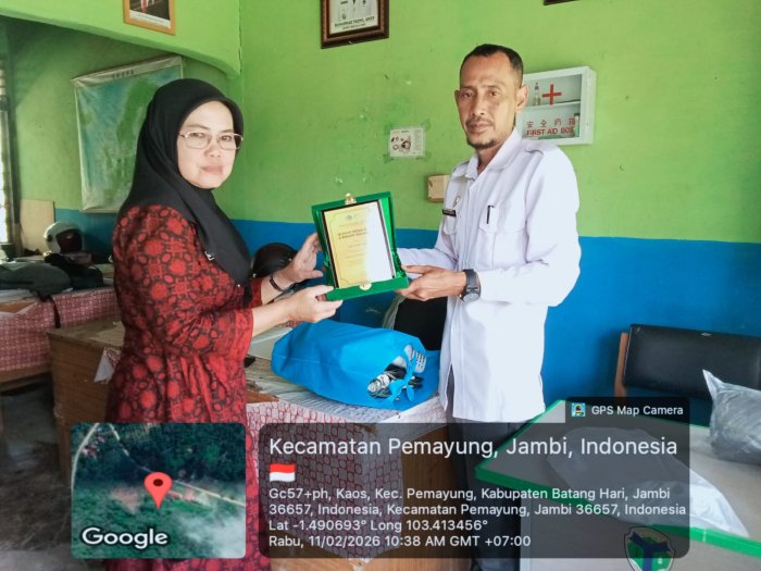 MAN 2 Muaro Jambi Sosialisasi PMBM ke SMP 1 Atap Kaos Batang Hari MAN 2 Muaro Jambi Sosialisasi PMBM ke SMP 1 Atap Kaos Batang Hari