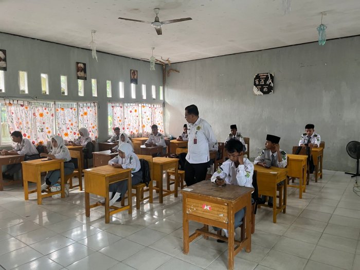 Pelaksanaan Asesmen Sumatif Akhir Tahun MAN 2 Muaro Jambi Berjalan Lancar dan Sukses