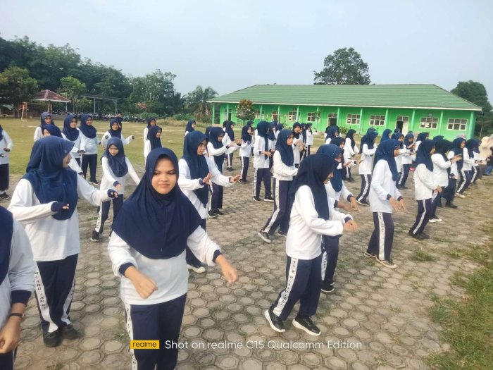 Kelas XII 2 MAN 2 Muaro Jambi Gelar Senam Kreasi Kelas XII 2 MAN 2 Muaro Jambi Gelar Senam Kreasi