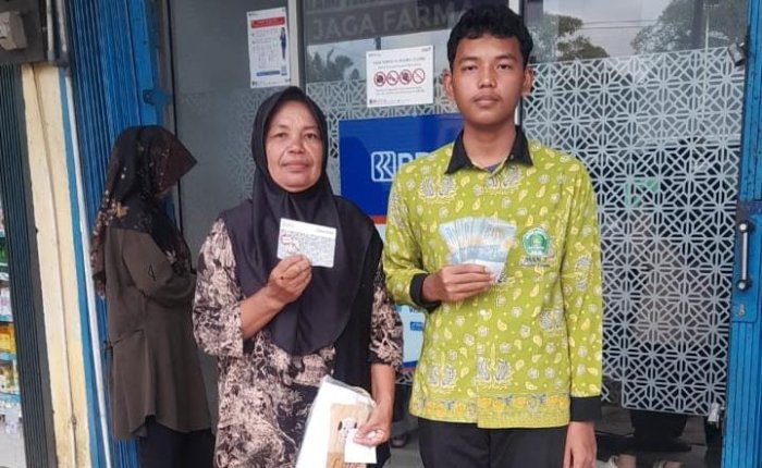 90 Siswa MAN 2 Muaro Jambi Terima Beasiswa PIP 90 Siswa MAN 2 Muaro Jambi Terima Beasiswa PIP