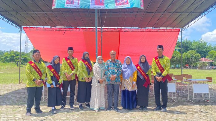 Debat Calon Ketua OSIM MAN 2 Muaro Jambi Berlangsung Dinamis Debat Calon Ketua OSIM MAN 2 Muaro Jambi Berlangsung Dinamis