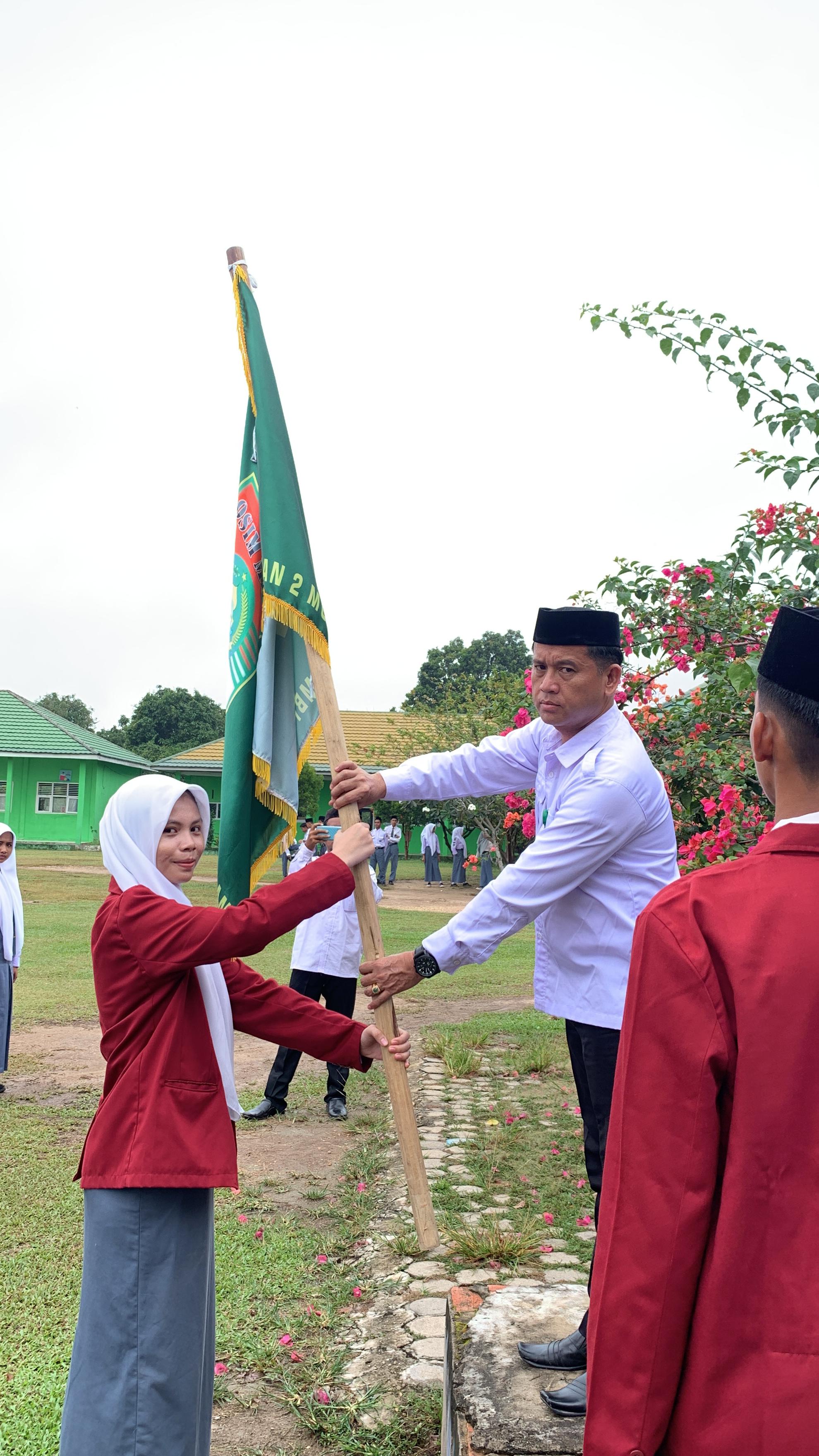 Kepala MAN 2 Muaro Jambi Lantik pengurus Osim masa bakti 2024-2025 Kepala MAN 2 Muaro Jambi Lantik pengurus Osim masa bakti 2024-2025