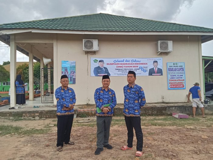 Kasi Madrasah Tinjau Kesiapan OMI di MAN 2 Muaro Jambi