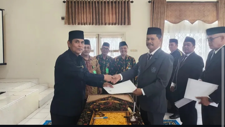 Bendahara Keuangan MAN 2 Muaro Jambi Diangkat Sebagai Kaur Tu MAN IC Jambi Bendahara Keuangan MAN 2 Muaro Jambi Diangkat Sebagai Kaur Tu MAN IC Jambi