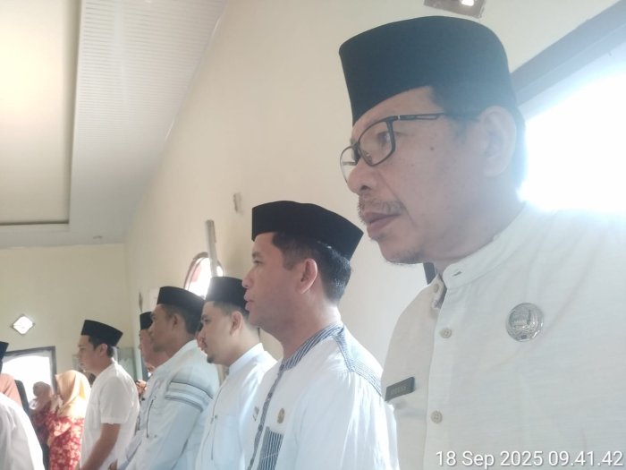 Kepala MAN 2 Muaro Jambi Hadiri Peringatan Maulid Nabi Kepala MAN 2 Muaro Jambi Hadiri Peringatan Maulid Nabi